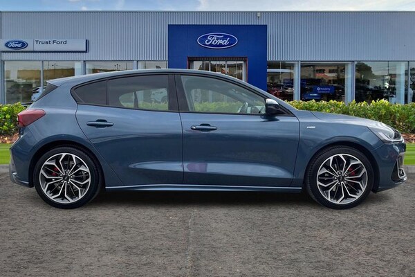 Used Ford Focus 2022 for sale - 76222655: Photo 3