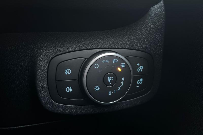 Used Ford Fiesta 2020 for sale - 76703220: Photo 37