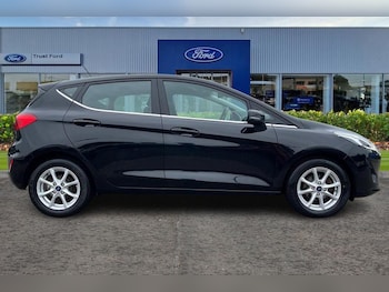 Used Ford Fiesta 2018 for sale - 78879879: Photo