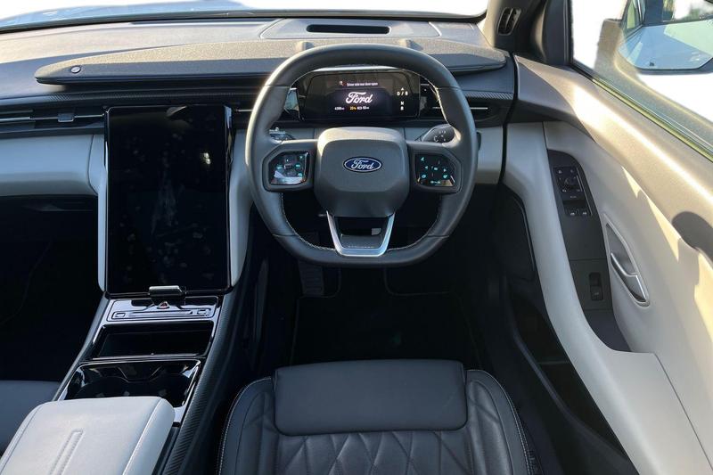 Used Ford Explorer 2025 for sale - 76621538: Photo 11