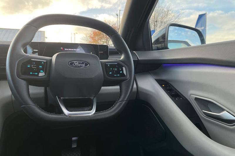 Used Ford Explorer 2024 for sale - 76634795: Photo 12