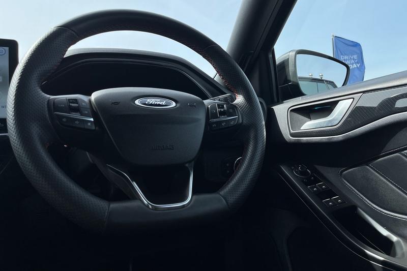 Used Ford Focus 2023 for sale - 78206284: Photo 12