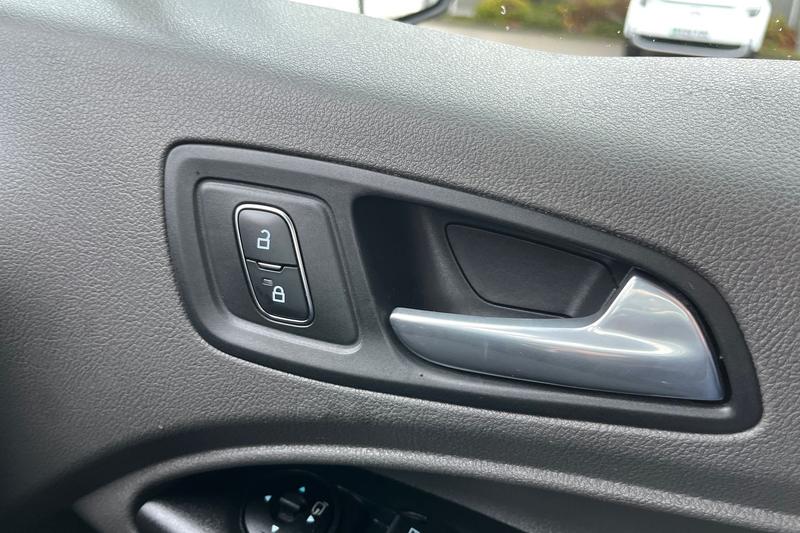 Used Ford Grand Tourneo Connect 2022 for sale - 76703217: Photo 35