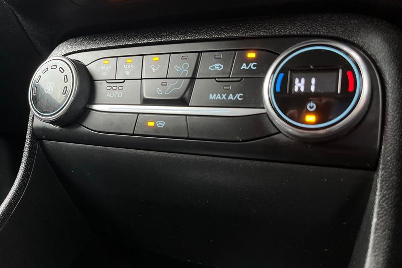 Used Ford Fiesta 2019 for sale - 77138327: Photo 33