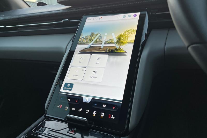 Used Ford Explorer 2025 for sale - 76640970: Photo 29