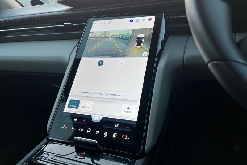 Used Ford Explorer 2025 for sale - 76640970: Photo 32