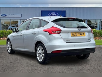 Used Ford Focus 2017 for sale - 76079774: Photo 2