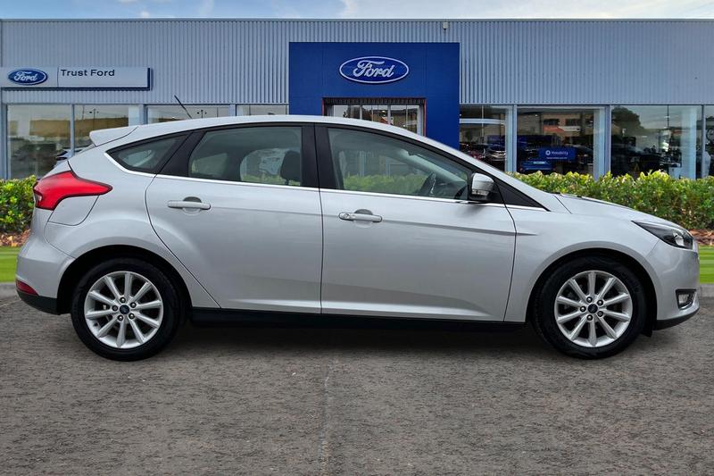 Used Ford Focus 2017 for sale - 76079774: Photo 3