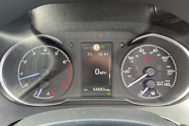 Used Toyota Yaris 2019 for sale - 77910324: Photo 13