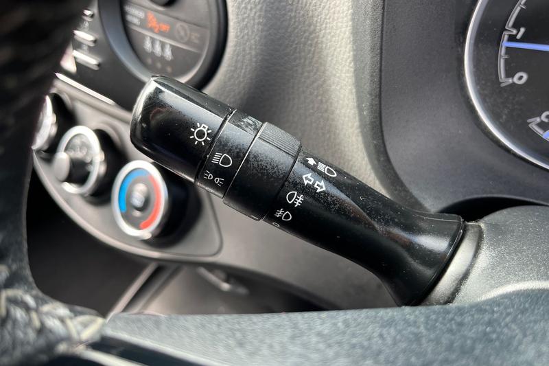 Used Toyota Yaris 2019 for sale - 77910324: Photo 14