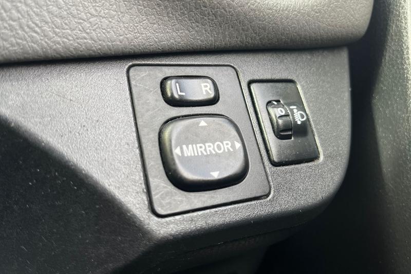 Used Toyota Yaris 2019 for sale - 77910324: Photo 23