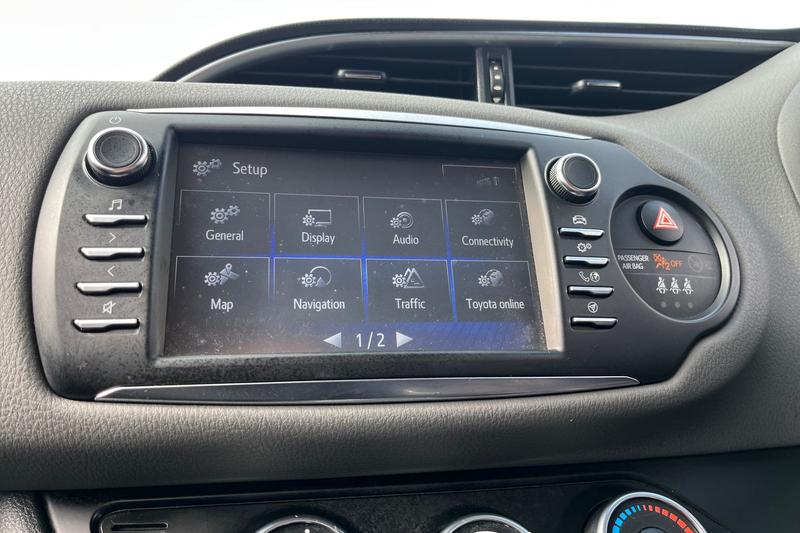 Used Toyota Yaris 2019 for sale - 77910324: Photo 27