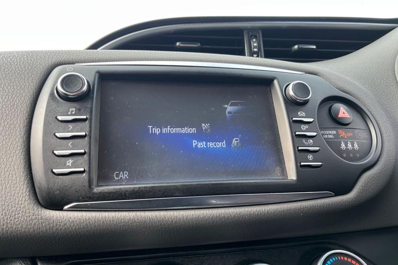 Used Toyota Yaris 2019 for sale - 77910324: Photo 29