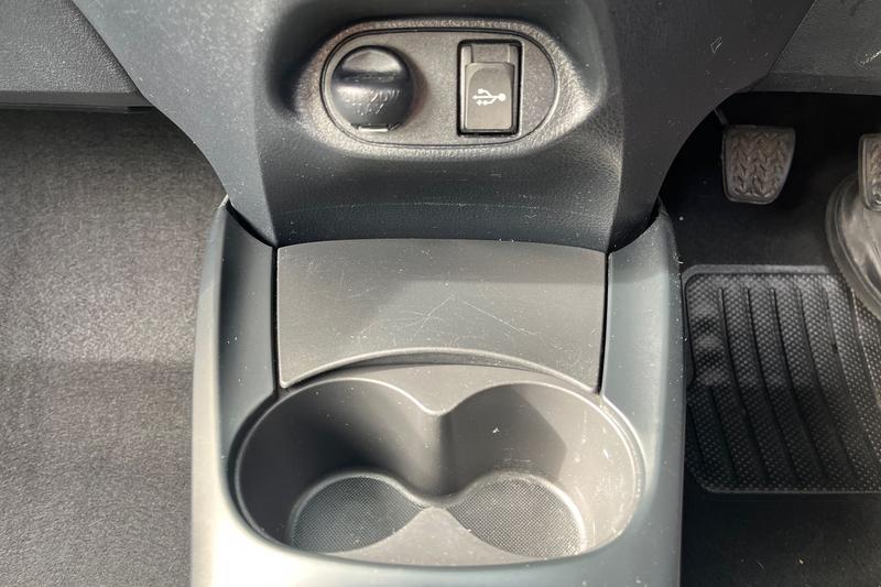 Used Toyota Yaris 2019 for sale - 77910324: Photo 32