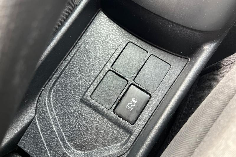 Used Toyota Yaris 2019 for sale - 77910324: Photo 34