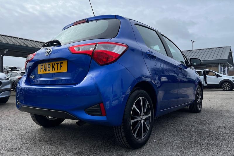 Used Toyota Yaris 2019 for sale - 77910324: Photo 38