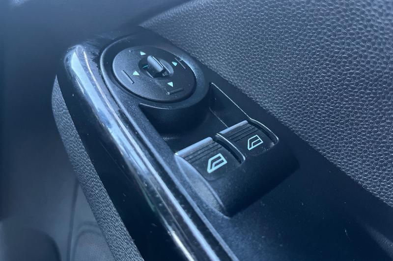 Used Ford Fiesta 2016 for sale - 76895317: Photo 16