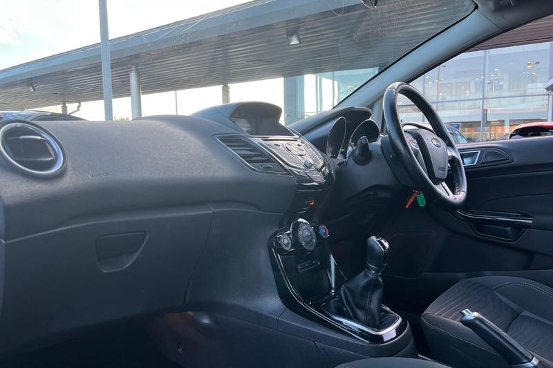 Used Ford Fiesta 2016 for sale - 76895317: Photo 18