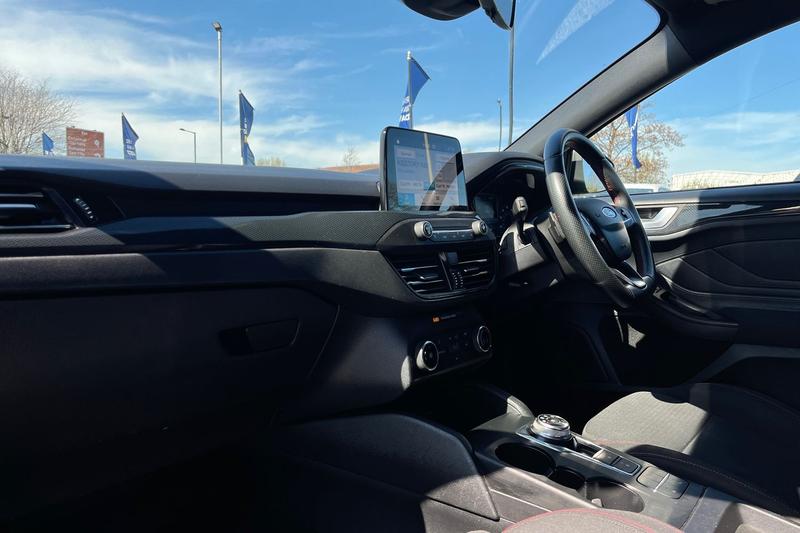 Used Ford Focus 2019 for sale - 78153042: Photo 18