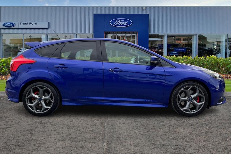 Used Ford Focus 2013 for sale - 76486504: Photo 3