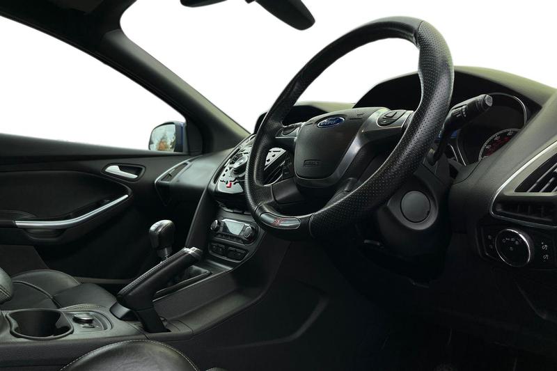 Used Ford Focus 2013 for sale - 76486504: Photo 9