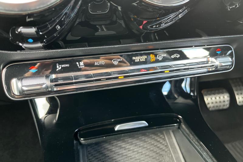 Used Mercedes-Benz A-Class 2021 for sale - 75946948: Photo 32