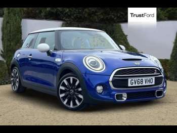 2019 - 2.0 Cooper S Exclusive II 3dr ** Multifunction Steering Wheel - DAB Radio /