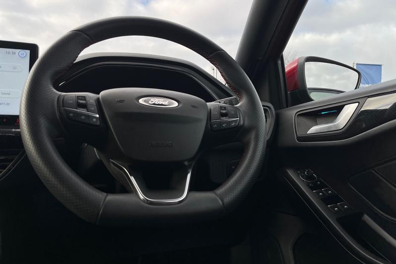 Used Ford Focus 2024 for sale - 76616289: Photo 12