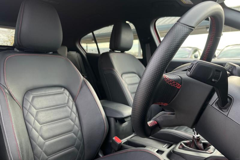 Used Ford Focus 2024 for sale - 76616289: Photo 17