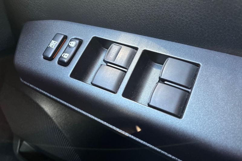 Used Toyota RAV4 2018 for sale - 77306943: Photo 16