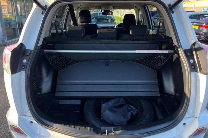 Used Toyota RAV4 2018 for sale - 77306943: Photo 21