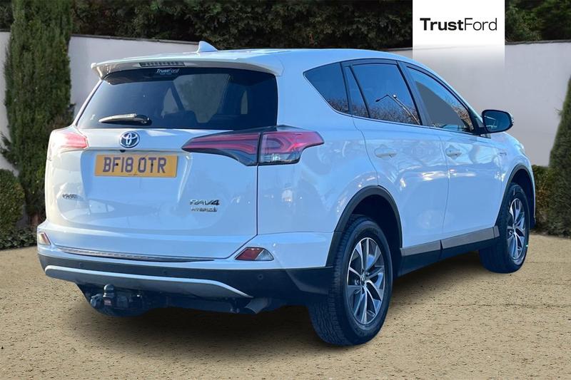 Used Toyota RAV4 2018 for sale - 77306943: Photo 4