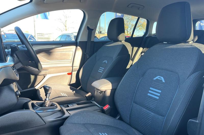 Used Ford Focus 2023 for sale - 76653481: Photo 19