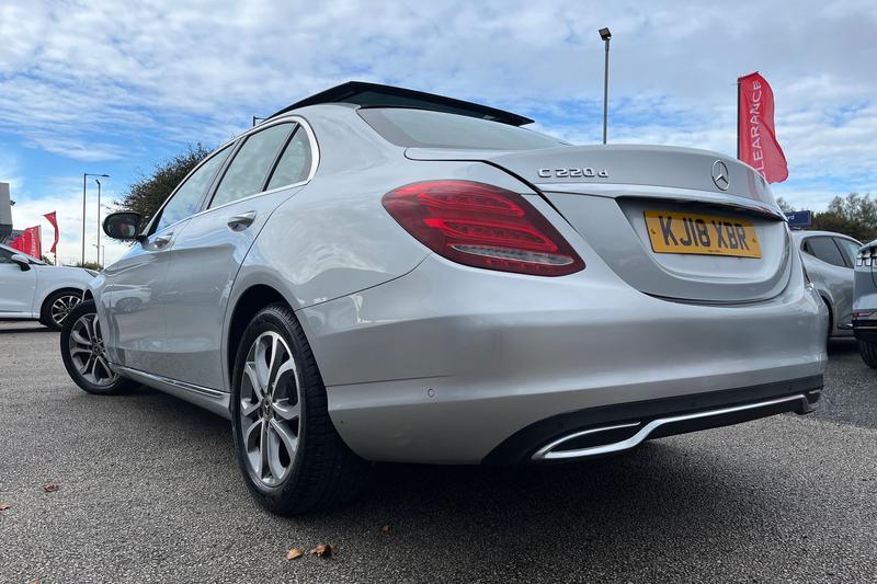 Used Mercedes-Benz C Class 2018 for sale - 76355589: Photo 38
