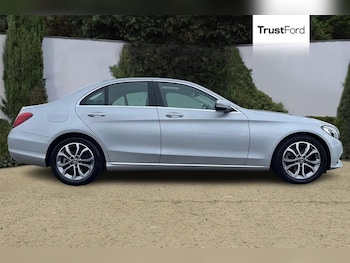 Used Mercedes-Benz C Class 2018 for sale - 76355589: Photo