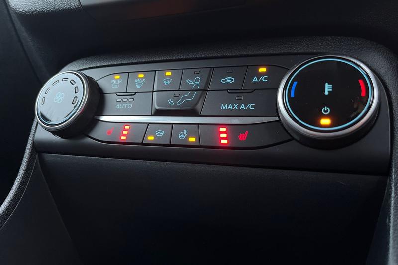 Used Ford Fiesta 2023 for sale - 77030705: Photo 32