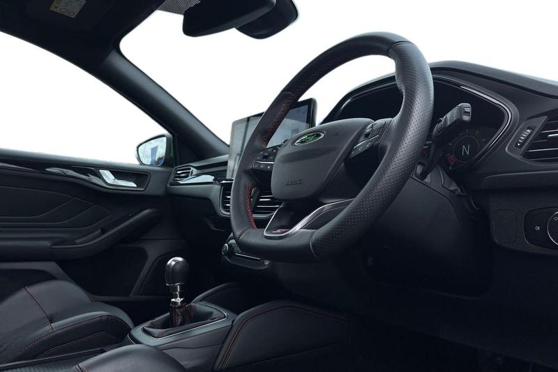 Used Ford Focus 2023 for sale - 76131354: Photo 9