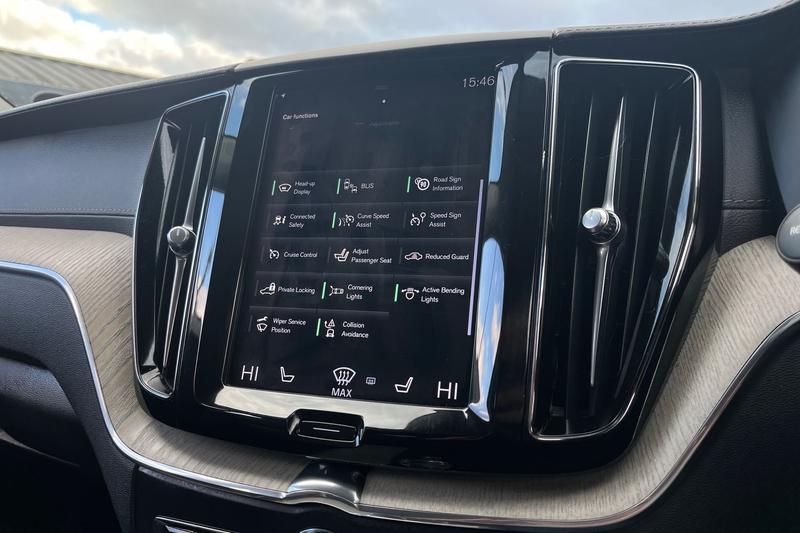 Used Volvo XC60 2021 for sale - 78015419: Photo 29