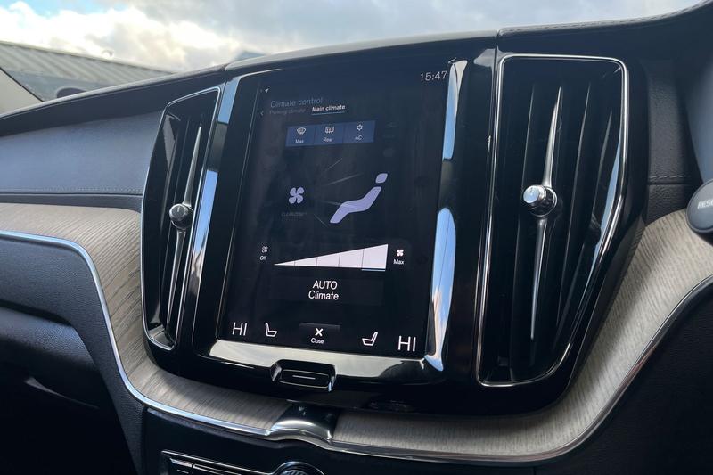 Used Volvo XC60 2021 for sale - 78015419: Photo 30