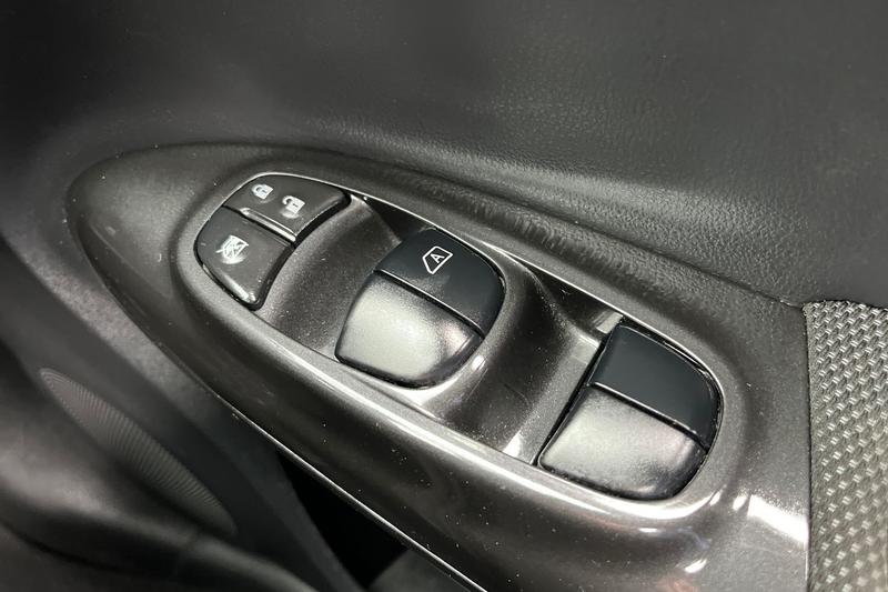 Used Nissan Juke 2016 for sale - 76089691: Photo 16