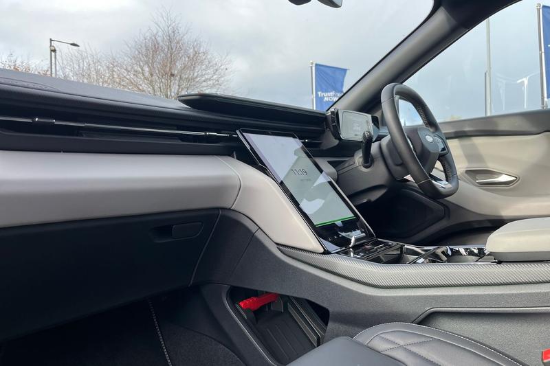 Used Ford Explorer 2024 for sale - 76621541: Photo 18