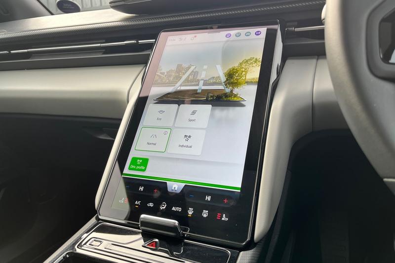 Used Ford Explorer 2024 for sale - 76621541: Photo 30