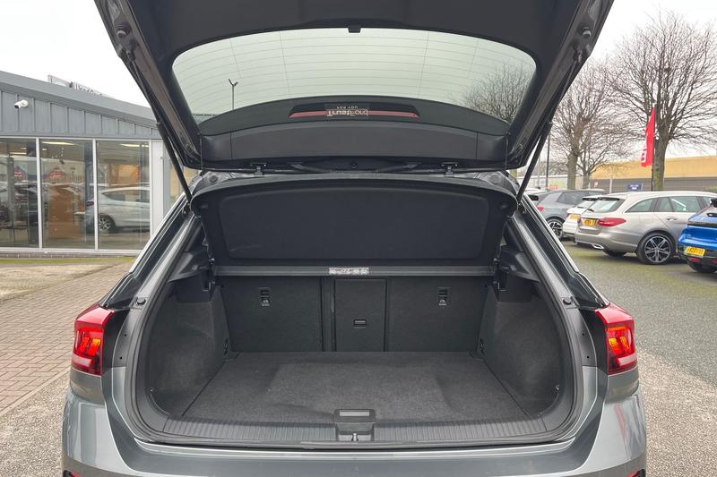 Used Volkswagen T-Roc 2021 for sale - 77427264: Photo 21