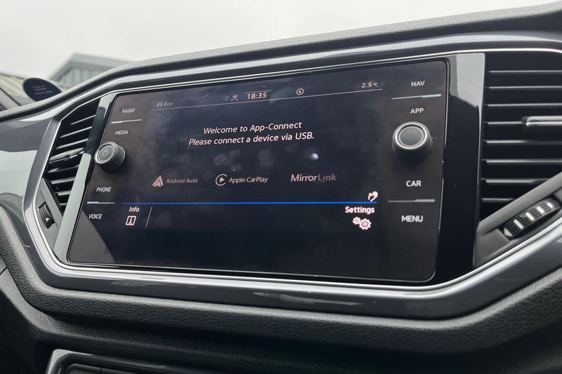 Used Volkswagen T-Roc 2021 for sale - 77427264: Photo 28