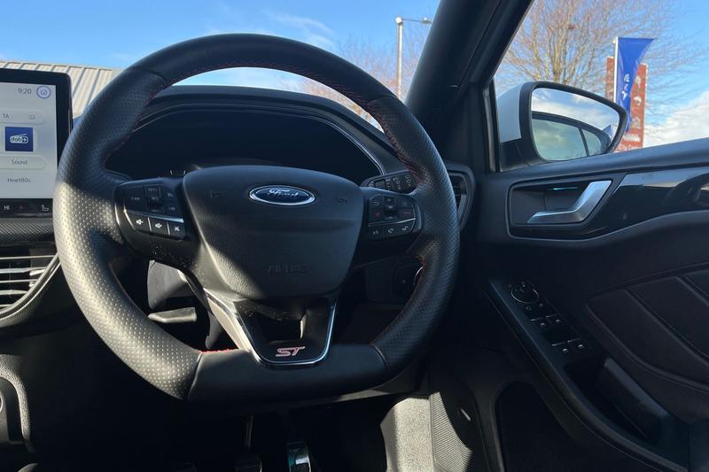 Used Ford Focus 2023 for sale - 77834415: Photo 12