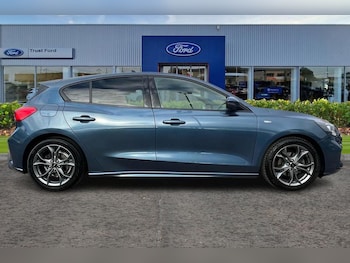 Used Ford Focus 2021 for sale - 76332646: Photo
