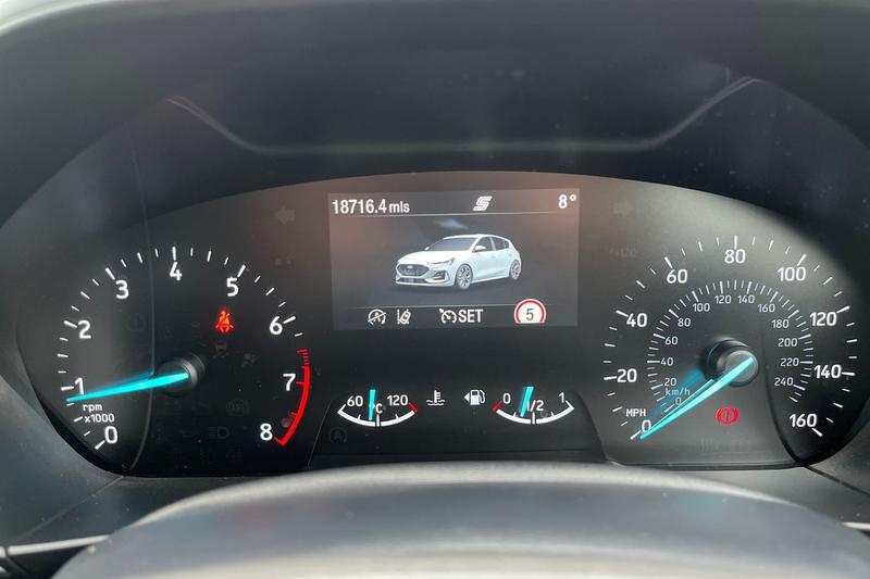 Used Ford Focus 2022 for sale - 76355525: Photo 13