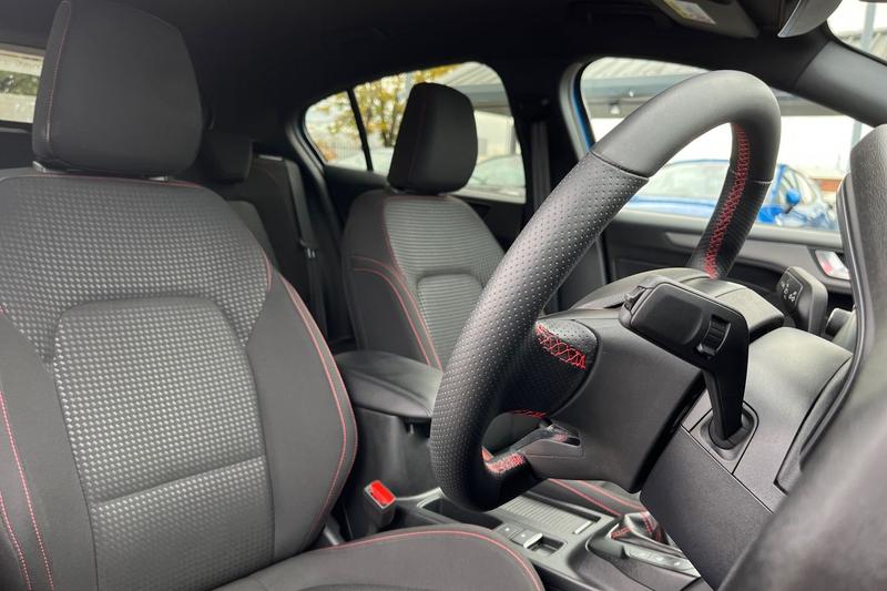 Used Ford Focus 2022 for sale - 76355525: Photo 17
