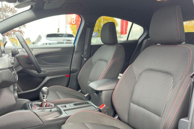 Used Ford Focus 2022 for sale - 76355525: Photo 19
