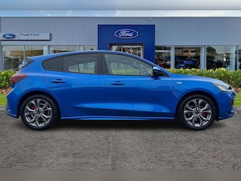 Used Ford Focus 2022 for sale - 76355525: Photo